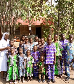 Tutti seri per la foto di gruppo!